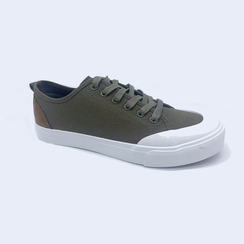 MAN CANVAS SHOES