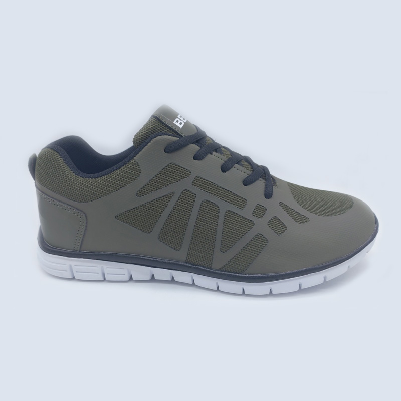 Sports shoes